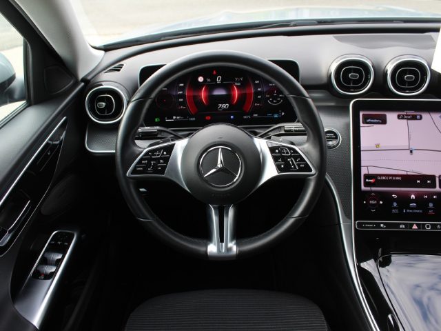 MERCEDES-BENZ C 200 usata, con Touch screen