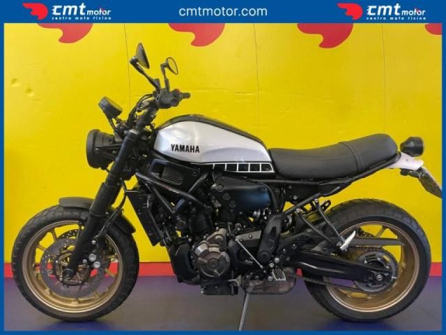 YAMAHA XSR 700 usata 2