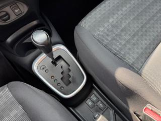 TOYOTA Yaris usata, con Sedile posteriore sdoppiato