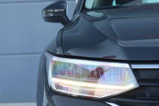 VOLKSWAGEN Tiguan usata, con Fari bi-xeno