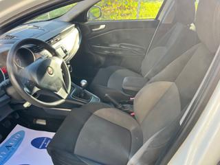 ALFA ROMEO Giulietta usata, con Autoradio