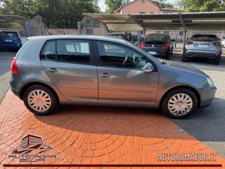 VOLKSWAGEN Golf usata, con Autoradio