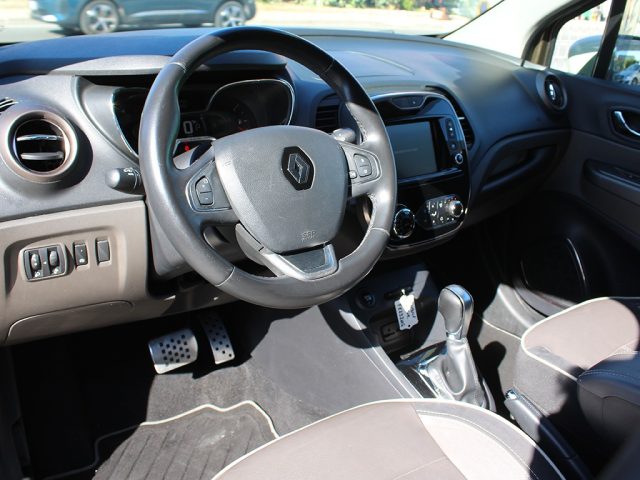 RENAULT Captur usata, con Boardcomputer