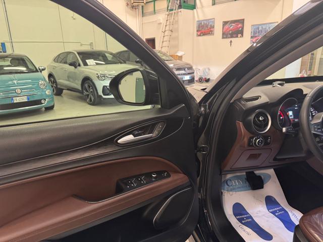 ALFA ROMEO Stelvio usata, con Autoradio