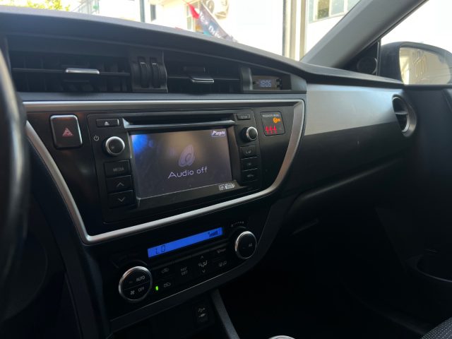 TOYOTA Auris usata 27