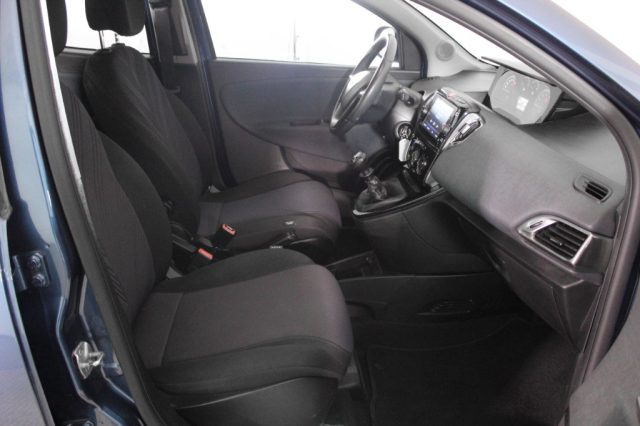 LANCIA Ypsilon usata, con ESP