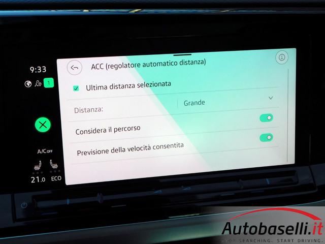 VOLKSWAGEN Multivan usata, con Climatizzatore automatico, 3 zone
