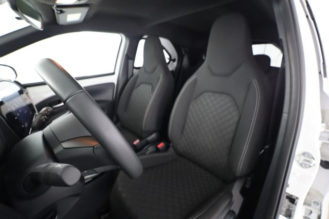 TOYOTA Aygo X usata 1