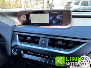 LEXUS UX 250h usata, con ESP