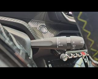 PEUGEOT 208 usata, con Isofix