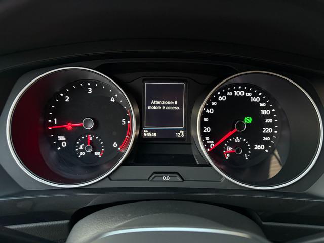 VOLKSWAGEN Tiguan usata, con USB