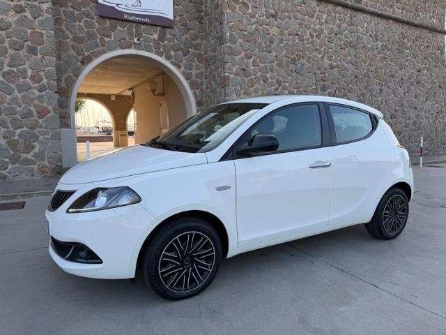 LANCIA Ypsilon usata, con Apple CarPlay