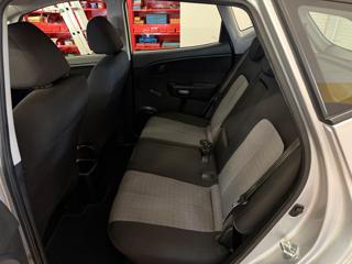 KIA Venga usata, con Sedile posteriore sdoppiato