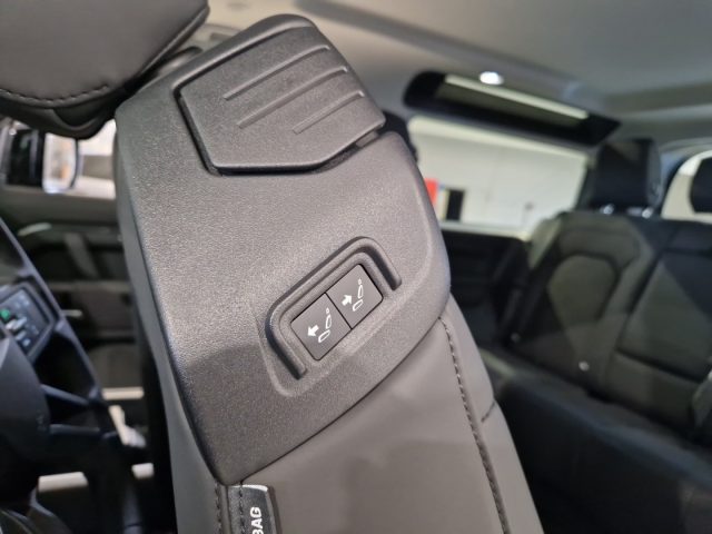LAND ROVER Defender usata, con Interni in pelle