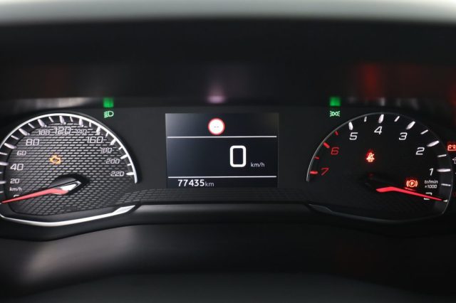PEUGEOT 2008 usata 6