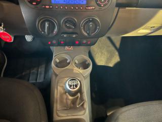 VOLKSWAGEN New Beetle usata, con ESP