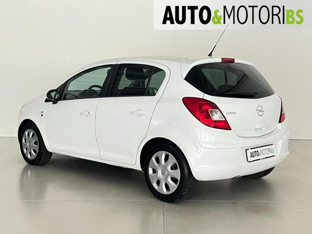 OPEL Corsa usata, con Autoradio