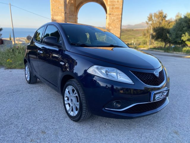 LANCIA Ypsilon usata, con ESP