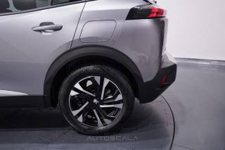 PEUGEOT 2008 usata, con Apple CarPlay