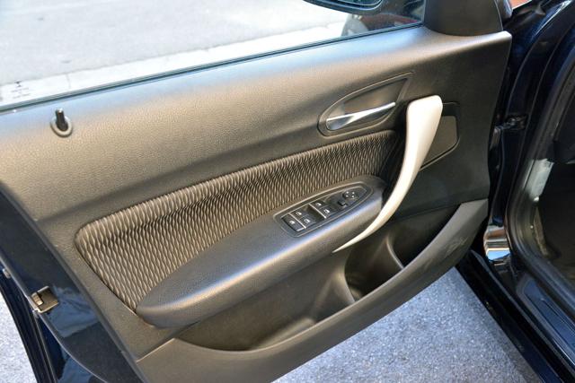 BMW 118 usata, con USB