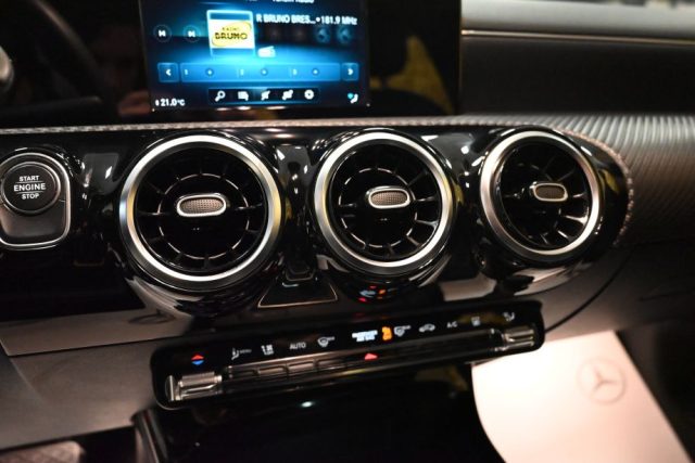 MERCEDES-BENZ CLA 250 usata 51