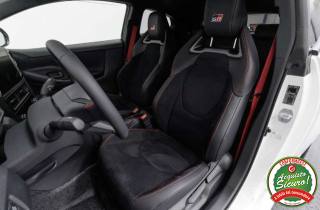 TOYOTA Yaris usata, con Autoradio