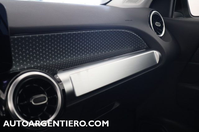 MERCEDES-BENZ GLB 180 usata, con ESP