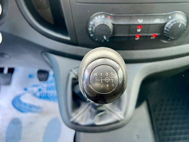 MERCEDES-BENZ Vito usata 12