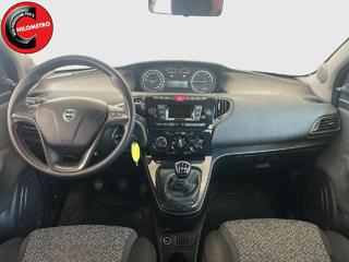 LANCIA Ypsilon usata, con USB