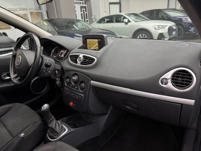 RENAULT Clio usata, con Climatizzatore