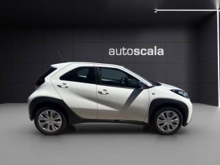 TOYOTA Aygo X usata, con Specchietti laterali elettrici
