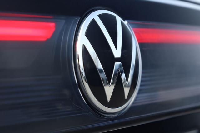 VOLKSWAGEN Taigo usata, con USB