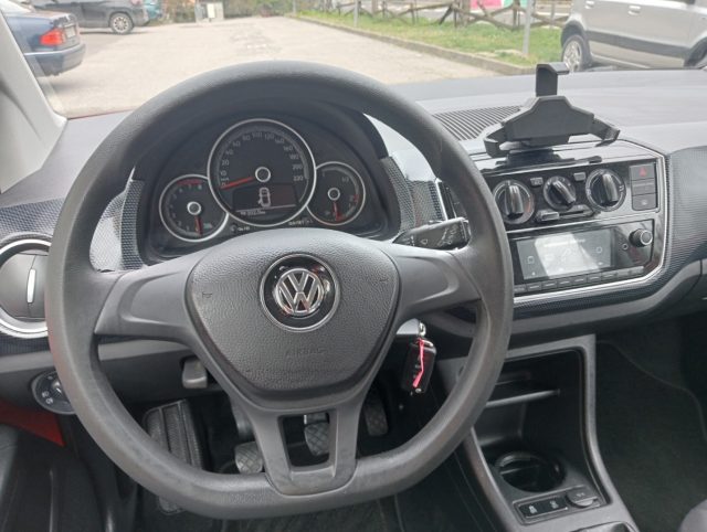 VOLKSWAGEN up! usata, con Fendinebbia