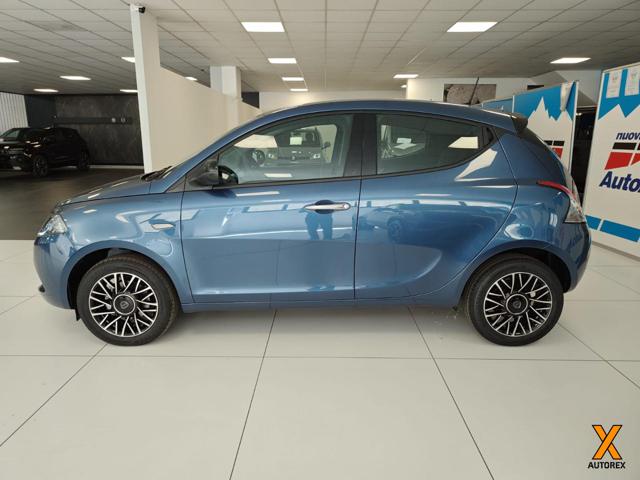 LANCIA Ypsilon usata, con Autoradio