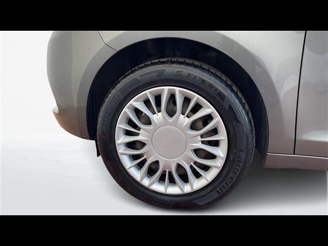 LANCIA Ypsilon usata, con Autoradio