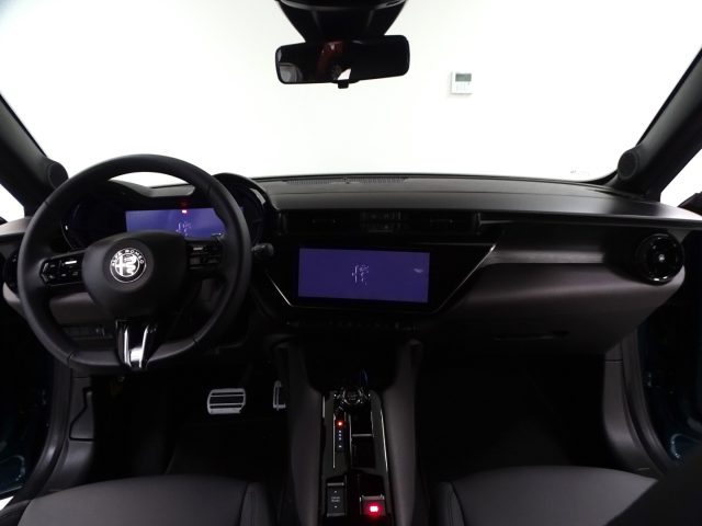 ALFA ROMEO Junior usata, con Portellone posteriore elettrico