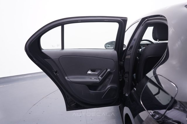 MERCEDES-BENZ A 180 usata, con USB