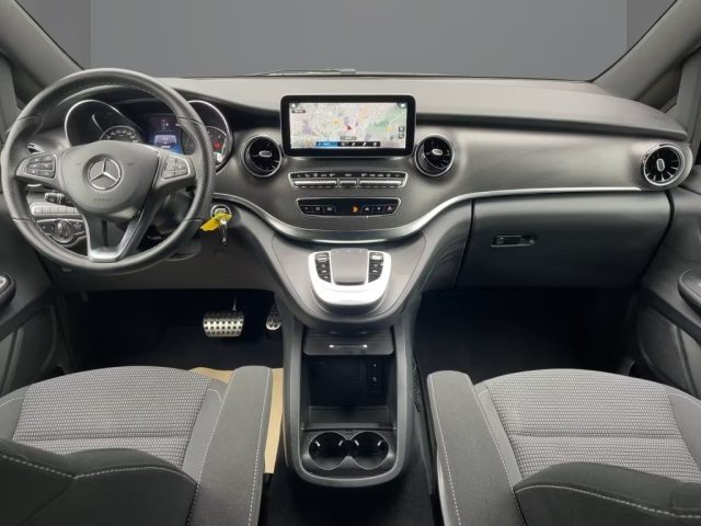 MERCEDES-BENZ V 300 usata, con Autoradio