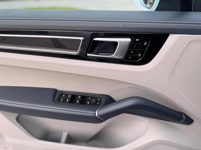 PORSCHE Cayenne usata, con ESP