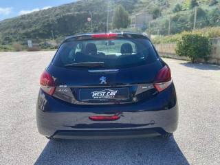PEUGEOT 208 usata, con Alzacristalli elettrici