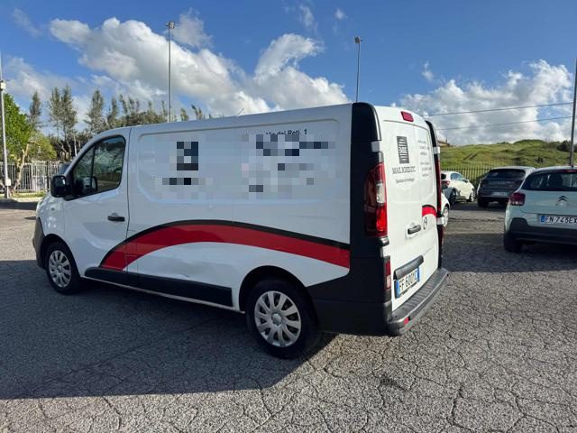 OPEL Vivaro usata, con Autoradio