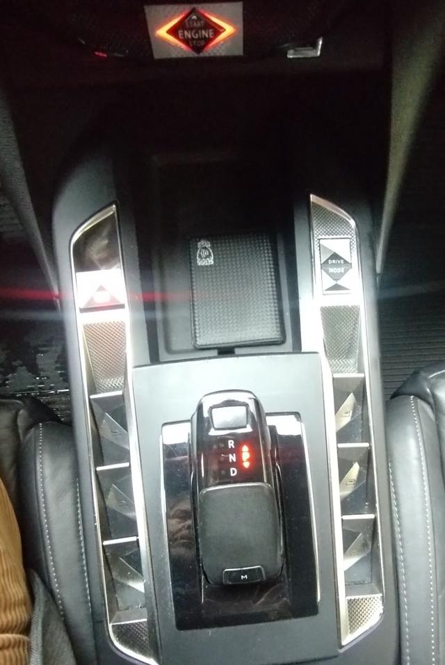 DS AUTOMOBILES DS 3 Crossback usata, con Sedile posteriore sdoppiato