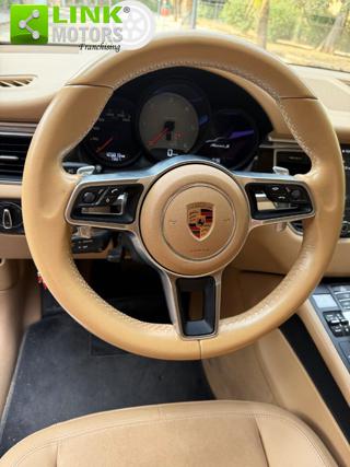 PORSCHE Macan usata, con Volante multifunzione