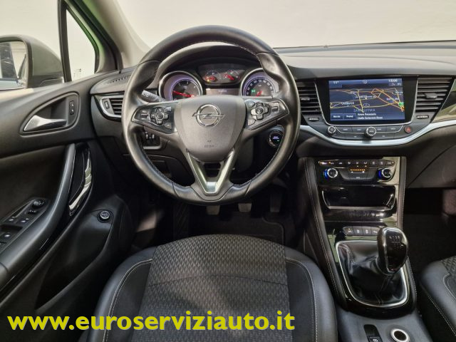 OPEL Astra usata, con Servosterzo