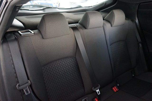 TOYOTA C-HR usata 23