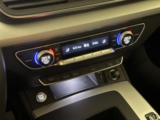 AUDI Q5 usata, con Sistema di navigazione