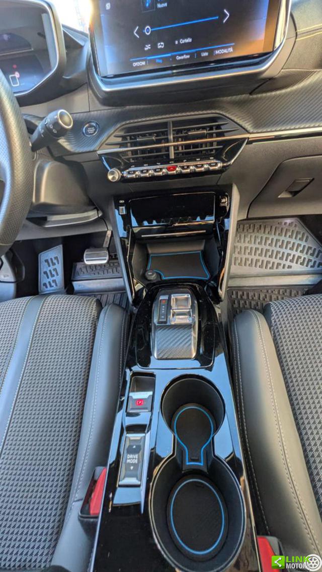 PEUGEOT 208 usata, con Touch screen