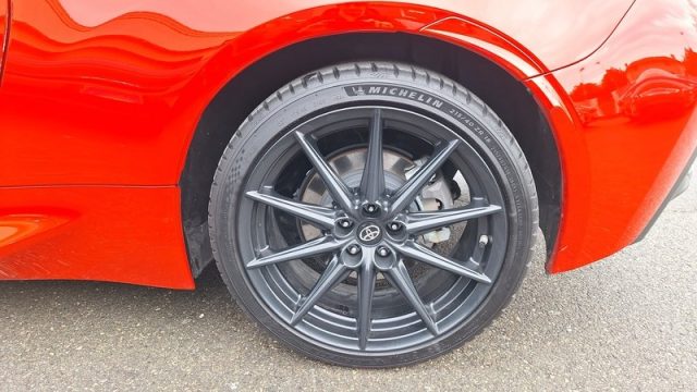 TOYOTA GR86 usata, con Cerchi in lega