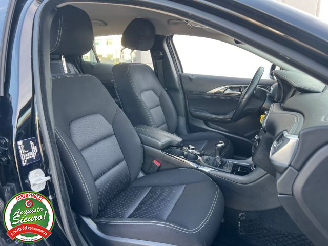 INFINITI Q30 usata, con Boardcomputer