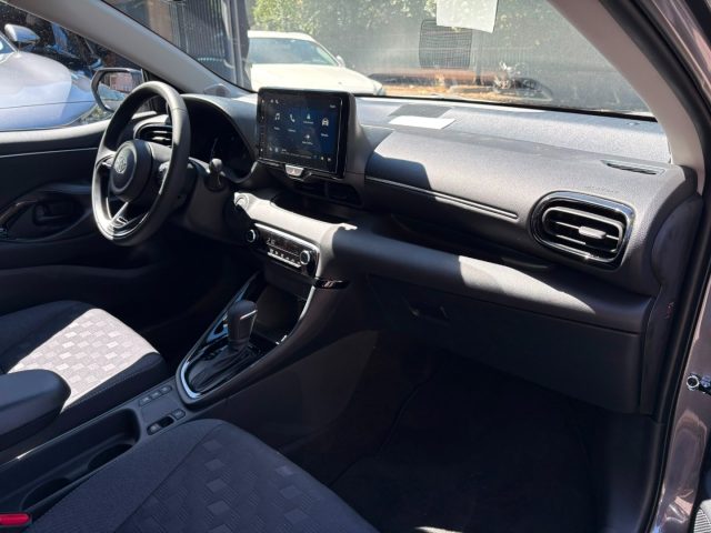 TOYOTA Yaris usata, con Controllo automatico clima